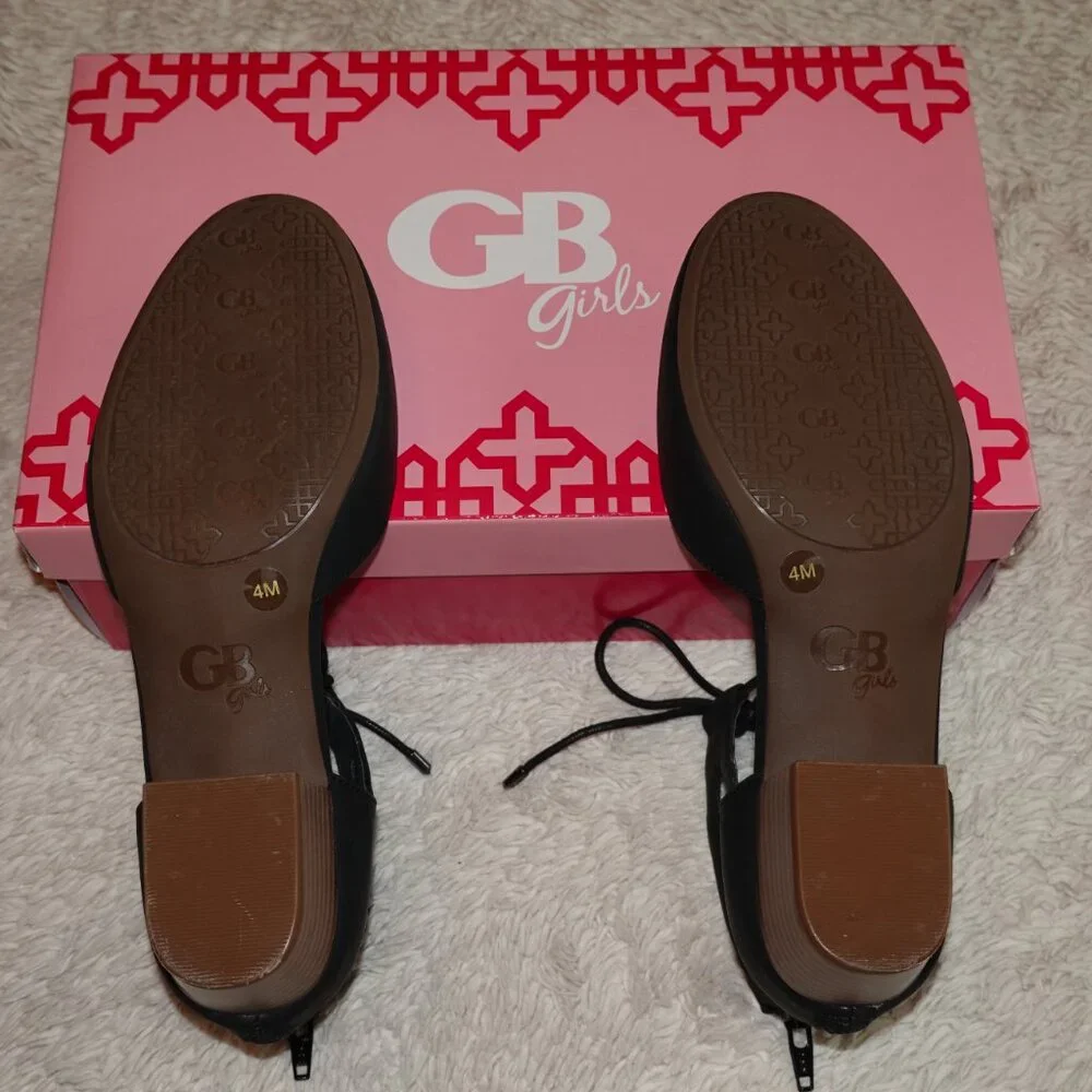 GB Girls Size 4 Black Accorde Cut Out Heeled Dress Shoes, NWT